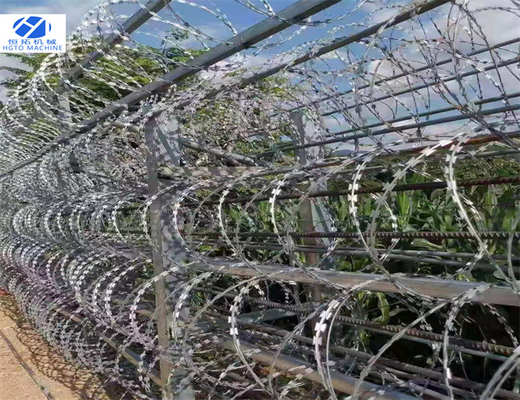 Οδοντωτό καλώδιο λεπίδων ξυραφιών κονσερτινών που καθιστά τη μηχανή που γαλβανίζεται αυτόματη